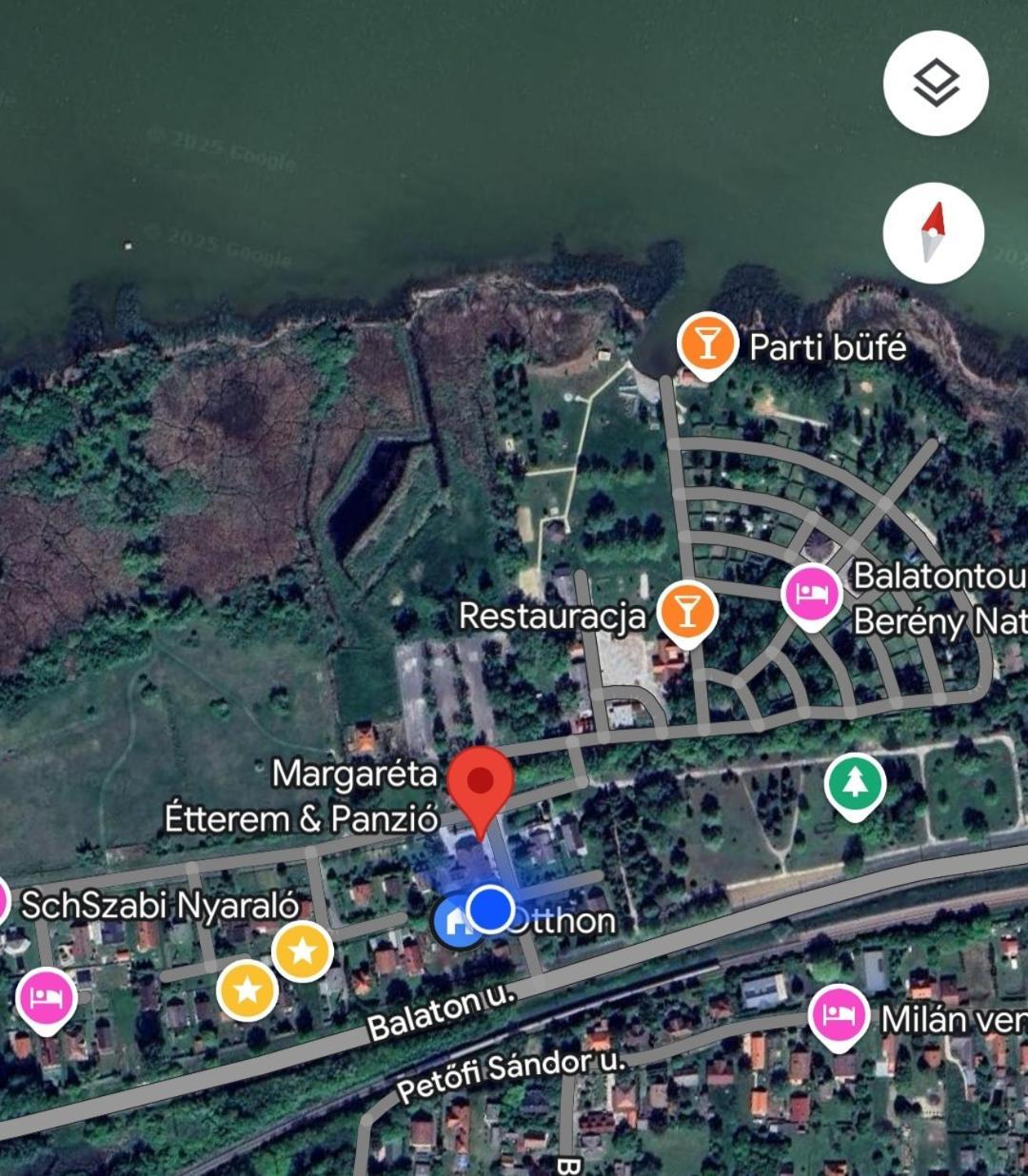 Margareta Etterem Es Vendeghaz Gasthaus Balatonbereny Luaran gambar