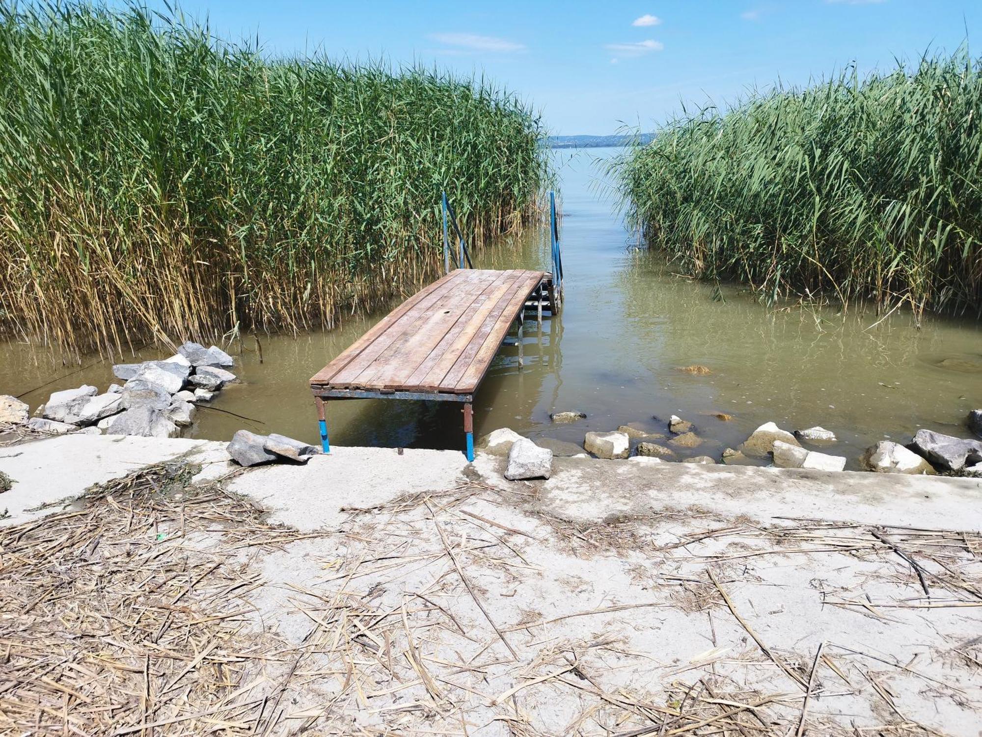 Margareta Etterem Es Vendeghaz Gasthaus Balatonbereny Luaran gambar