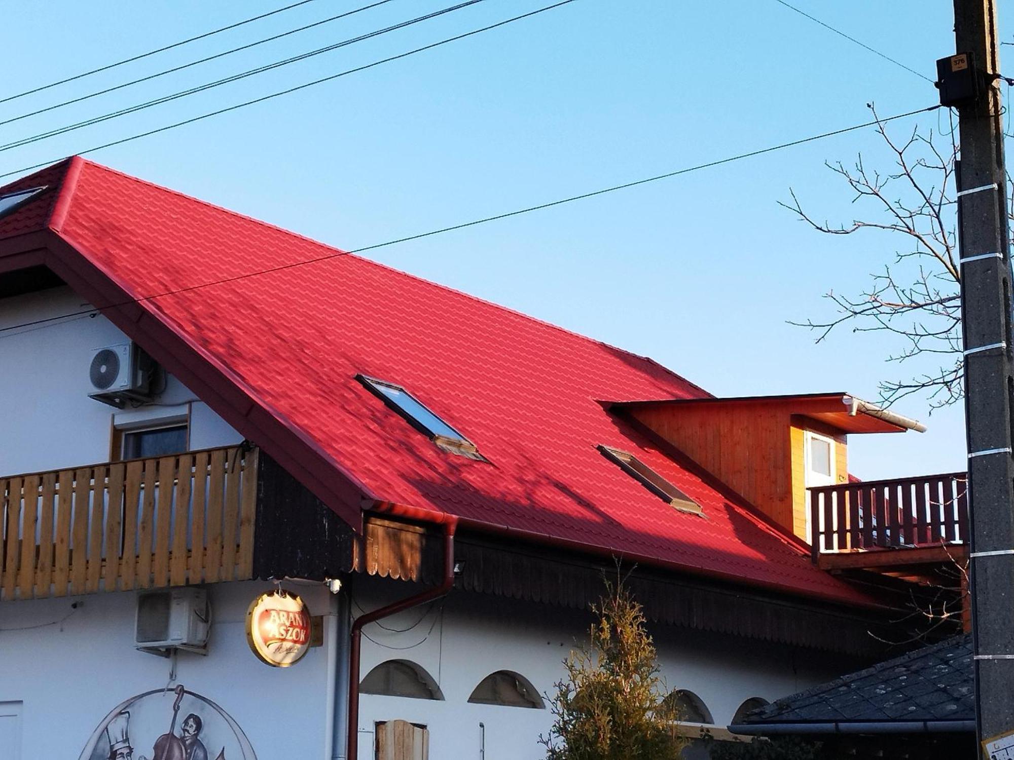 Margareta Etterem Es Vendeghaz Gasthaus Balatonbereny Luaran gambar